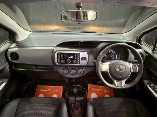 TOYOTA VITZ 2015 Image 31