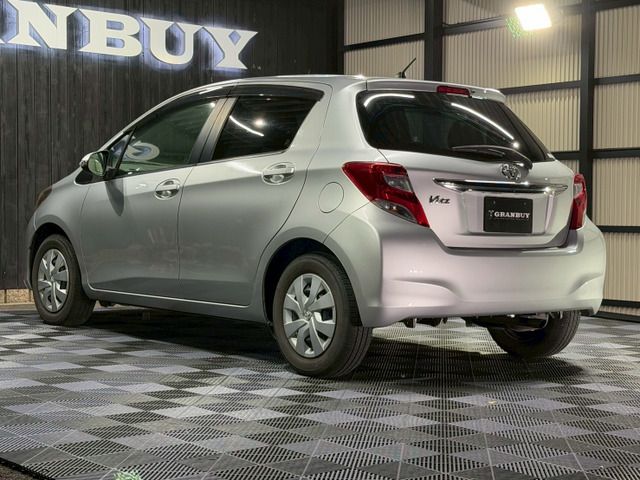 TOYOTA VITZ 2015 Image 31