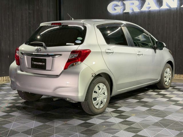 TOYOTA VITZ 2015 Image 31