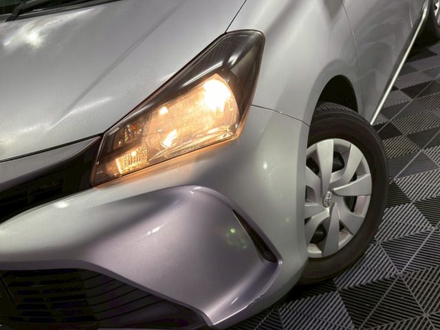 TOYOTA VITZ 2015 Image 31