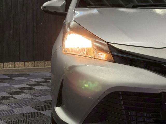 TOYOTA VITZ 2015 Image 31