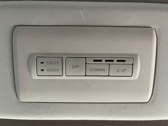 MITSUBISHI DELICA D:5 4WD 2009 Image 31