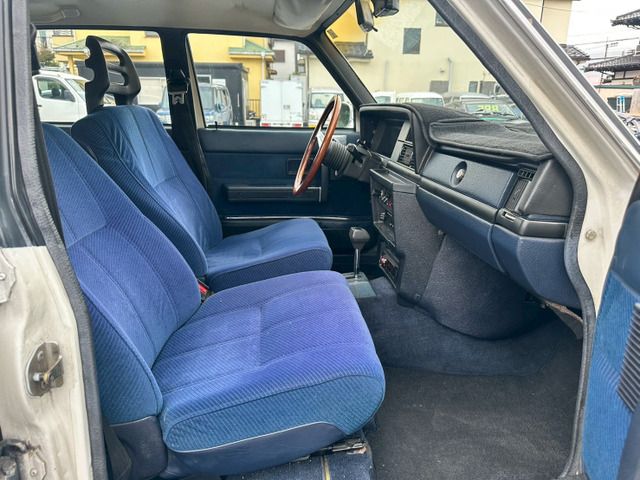 VOLVO 240 ESTATE 1987 Image 31