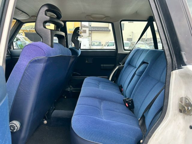 VOLVO 240 ESTATE 1987 Image 31