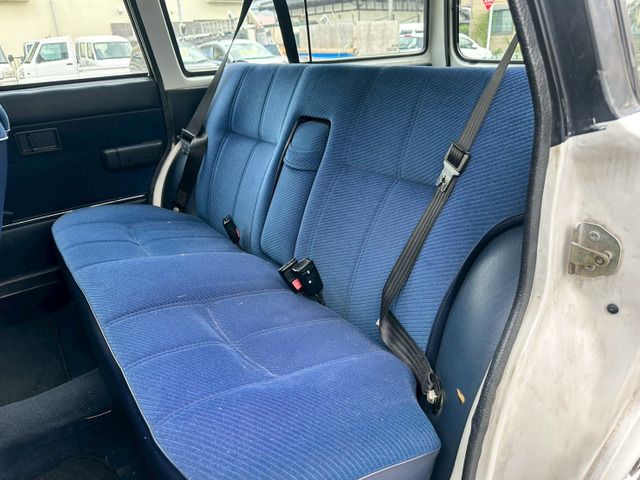 VOLVO 240 ESTATE 1987 Image 31