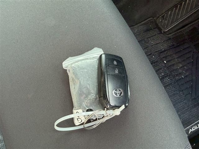 TOYOTA AQUA 2021 Image 31