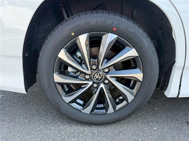 TOYOTA VOXY HYBRID 2026 Image 31