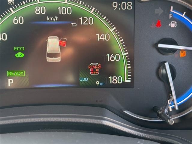 TOYOTA VOXY HYBRID 2026 Image 31