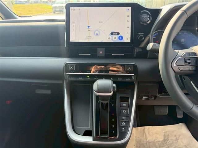 TOYOTA VOXY HYBRID 2026 Image 31