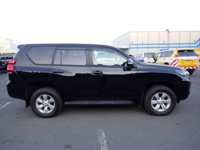 TOYOTA LANDCRUISER PRADO 2019 Image 31