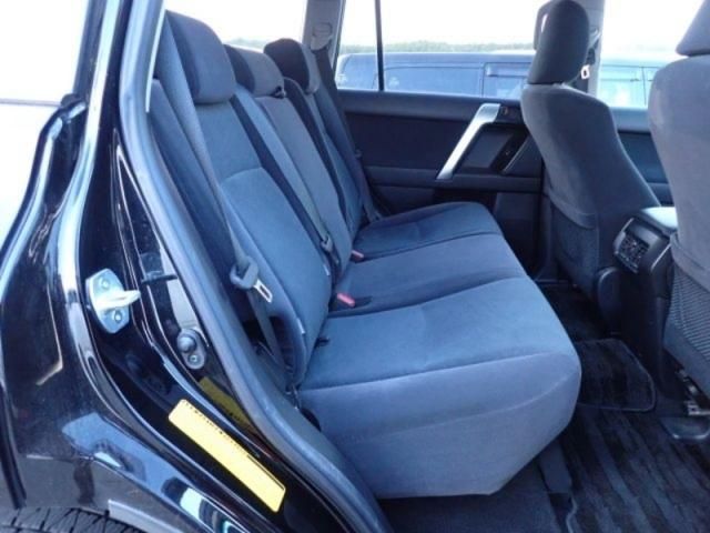 TOYOTA LANDCRUISER PRADO 2019 Image 31