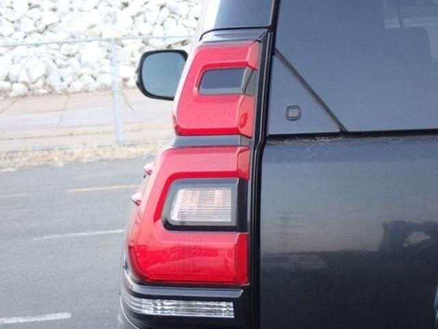 TOYOTA LANDCRUISER PRADO 2019 Image 31