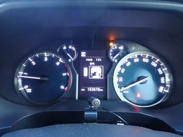 TOYOTA LANDCRUISER PRADO 2019 Image 31