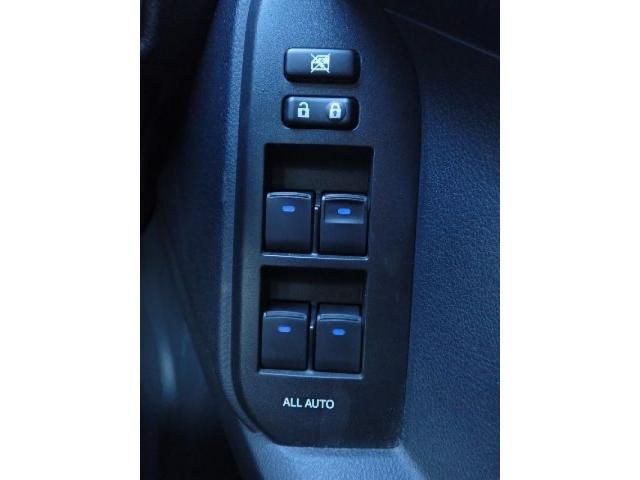 TOYOTA LANDCRUISER PRADO 2019 Image 31