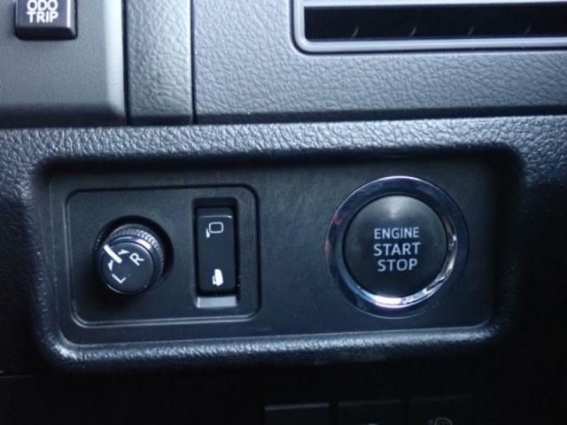 TOYOTA LANDCRUISER PRADO 2019 Image 31