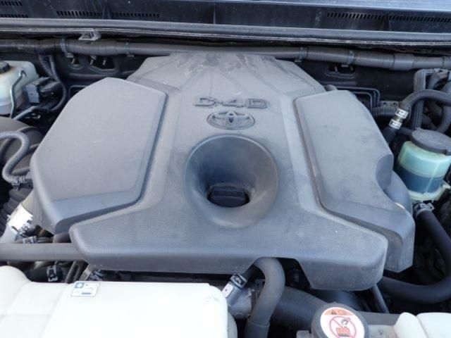 TOYOTA LANDCRUISER PRADO 2019 Image 31