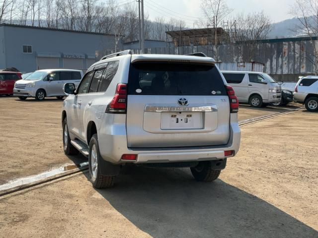 TOYOTA LANDCRUISER PRADO 2018 Image 31