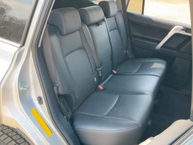 TOYOTA LANDCRUISER PRADO 2018 Image 31