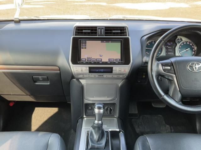 TOYOTA LANDCRUISER PRADO 2018 Image 31