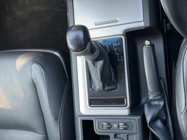 TOYOTA LANDCRUISER PRADO 2018 Image 31
