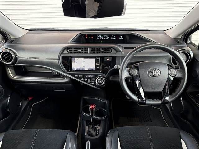 TOYOTA AQUA 2016 Image 31