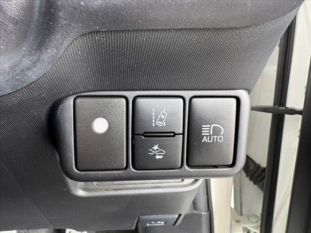 TOYOTA AQUA 2016 Image 31