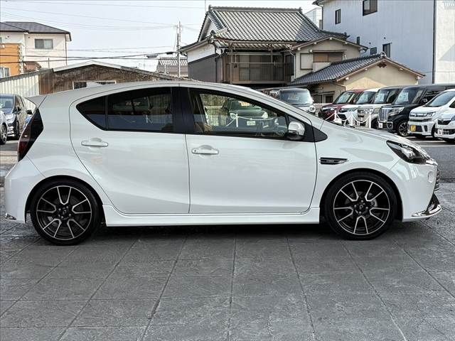 TOYOTA AQUA 2016 Image 31