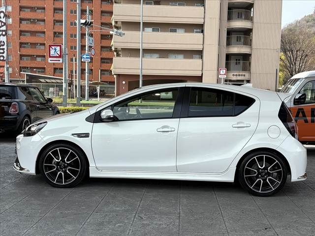 TOYOTA AQUA 2016 Image 31