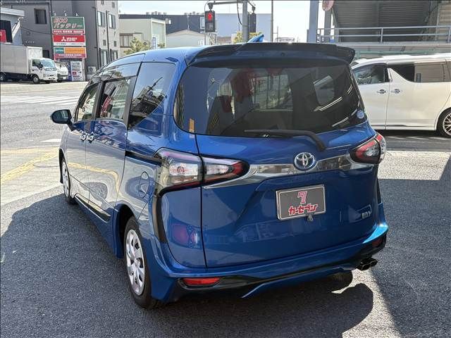 TOYOTA SIENTA HYBRID 2016 Image 31