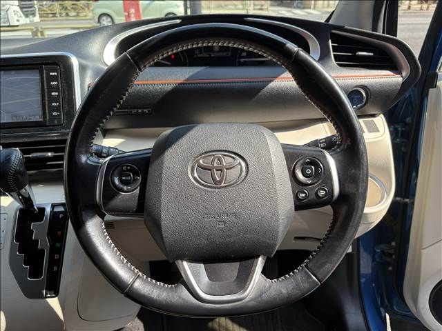 TOYOTA SIENTA HYBRID 2016 Image 31