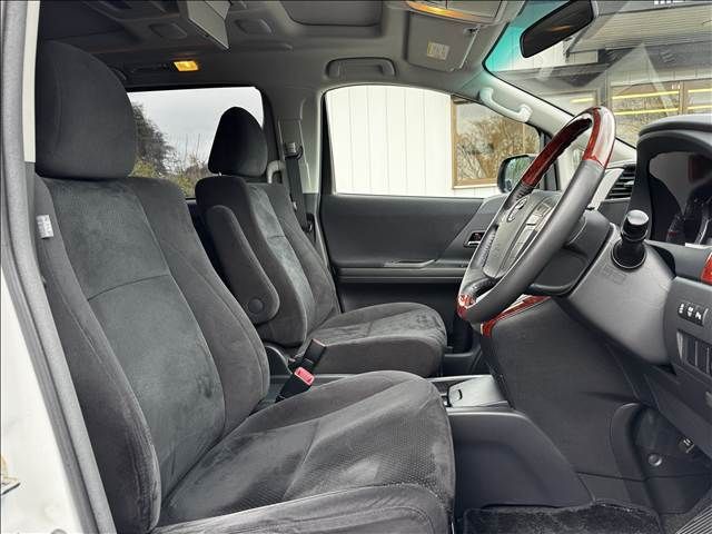 TOYOTA VELLFIRE 2010 Image 31