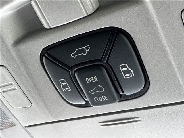 TOYOTA VELLFIRE 2010 Image 31