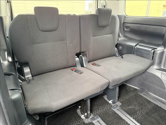 TOYOTA NOAH 2017 Image 31