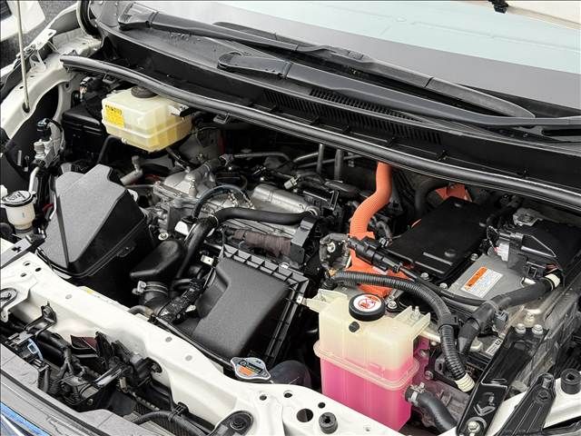 TOYOTA NOAH 2017 Image 31