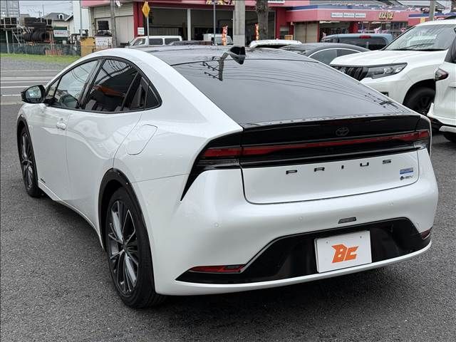 TOYOTA PRIUS 4WD 2024 Image 31