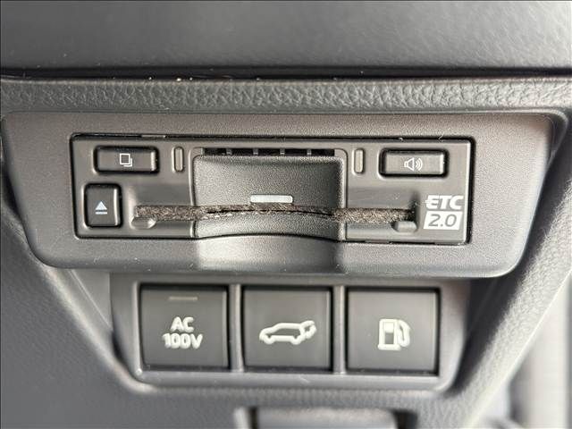 TOYOTA PRIUS 4WD 2024 Image 31