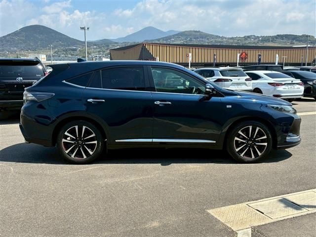 TOYOTA HARRIER 2WD 2017 Image 31