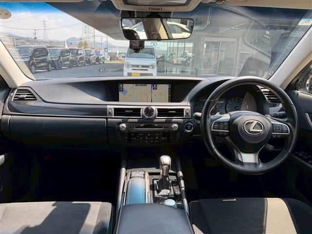 TOYOTA LEXUS GS300H 2018 Image 31