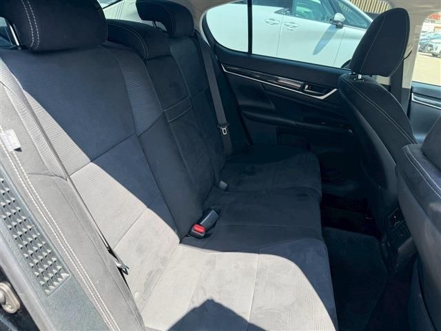 TOYOTA LEXUS GS300H 2018 Image 31