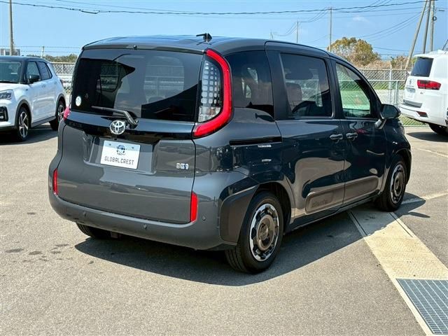 TOYOTA SIENTA HYBRID 2024 Image 31