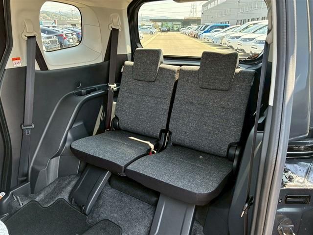 TOYOTA SIENTA HYBRID 2024 Image 31