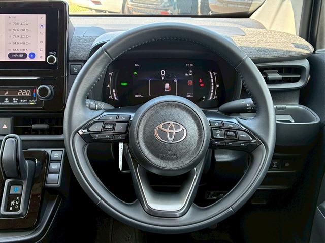 TOYOTA SIENTA HYBRID 2024 Image 31