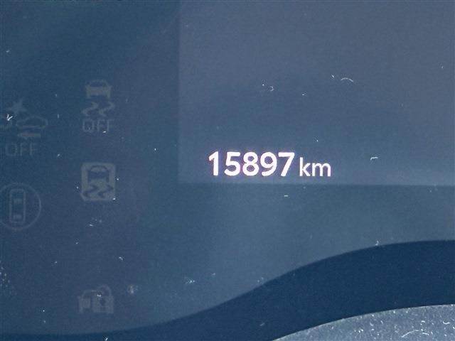 TOYOTA SIENTA HYBRID 2024 Image 31