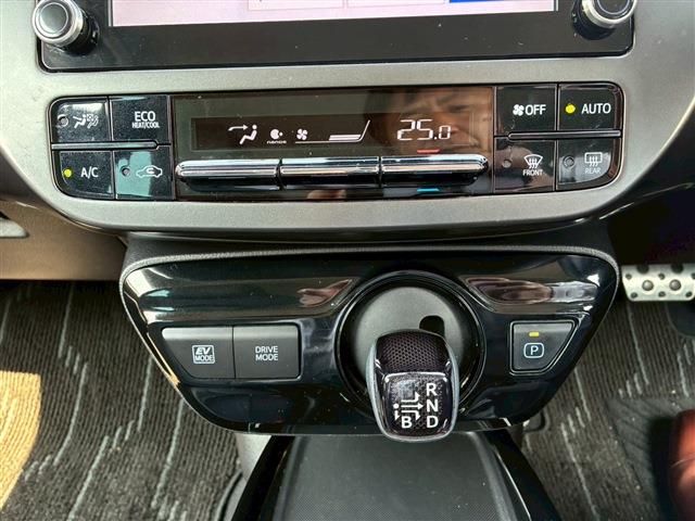 TOYOTA PRIUS 2022 Image 31