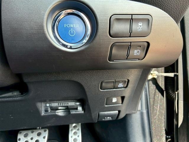 TOYOTA PRIUS 2022 Image 31