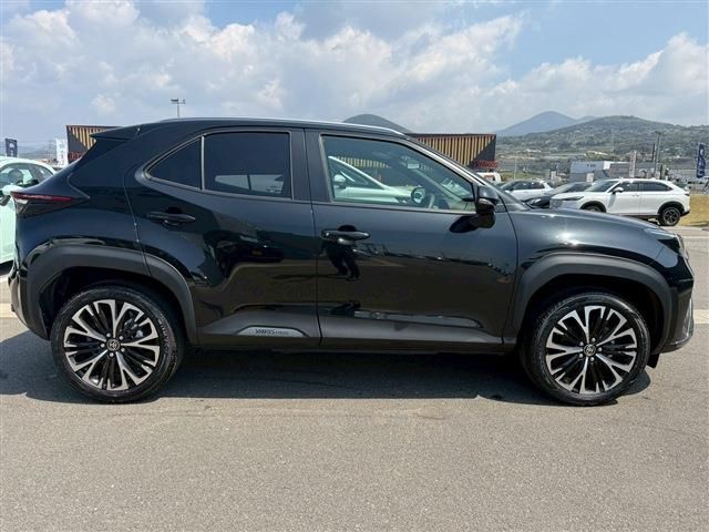 TOYOTA YARIS CROSS HYBRID 2025 Image 31