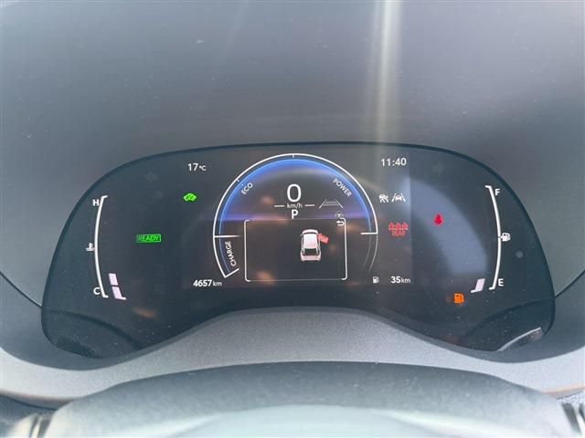 TOYOTA YARIS CROSS HYBRID 2025 Image 31