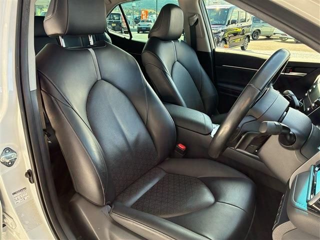 TOYOTA CAMRY HYBRID 2020 Image 31