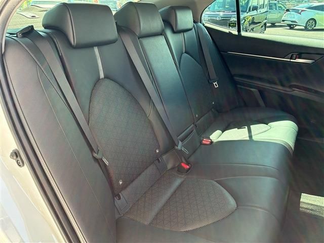 TOYOTA CAMRY HYBRID 2020 Image 31