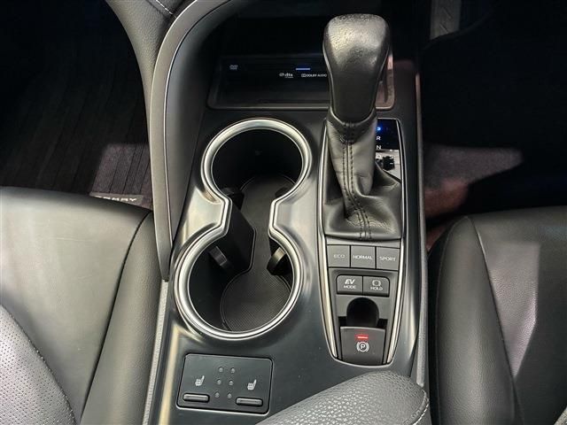 TOYOTA CAMRY HYBRID 2020 Image 31